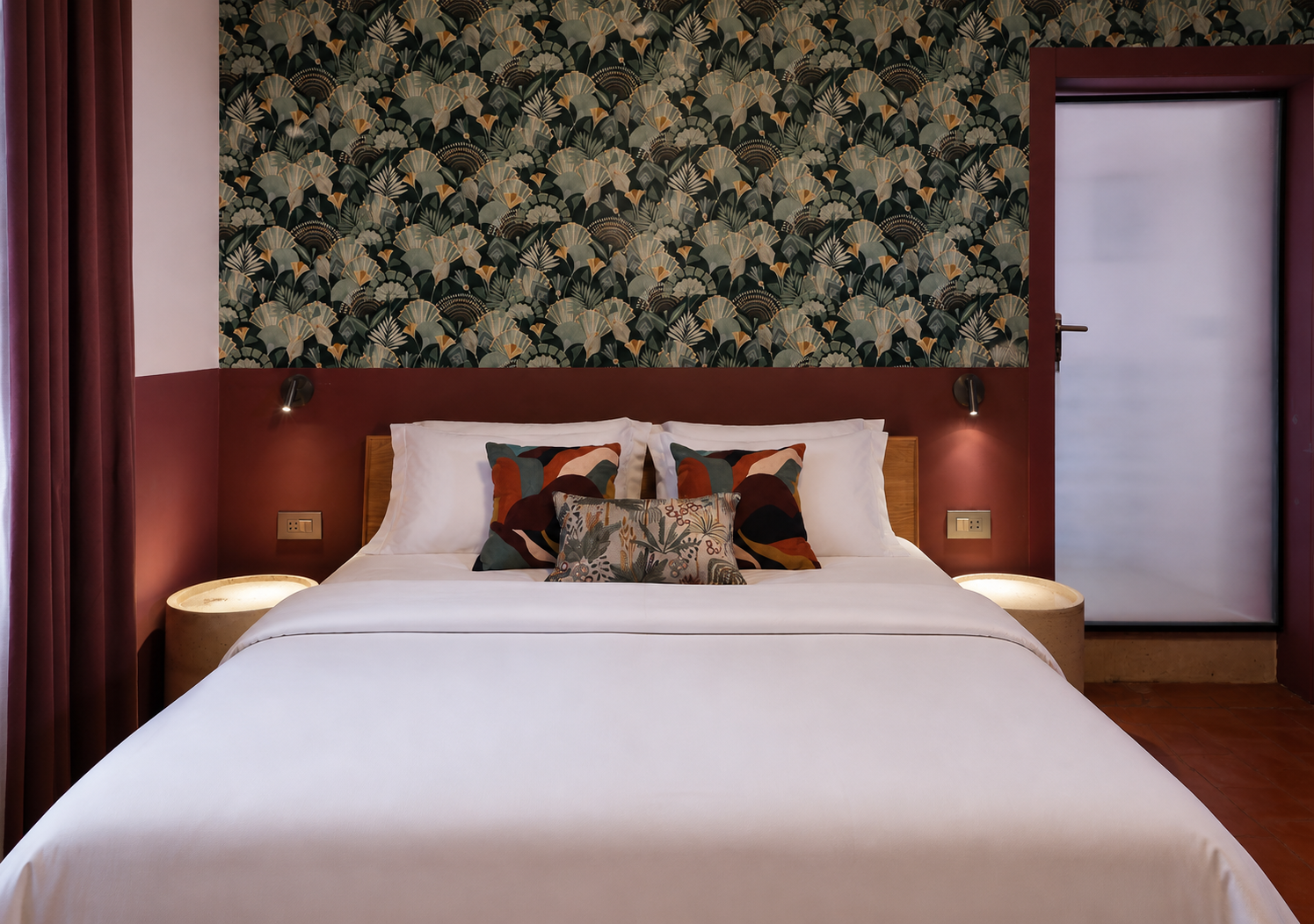 King Room with Balcony 2